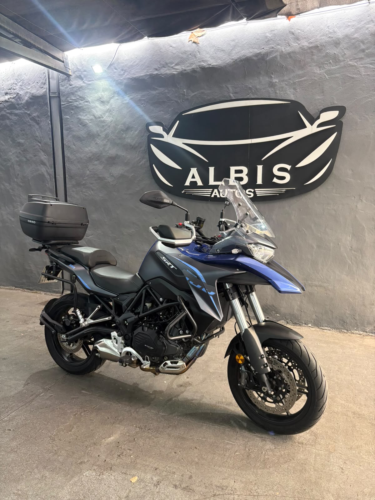 QJ MOTOR SRT 550 2024 usado en Albis Autos