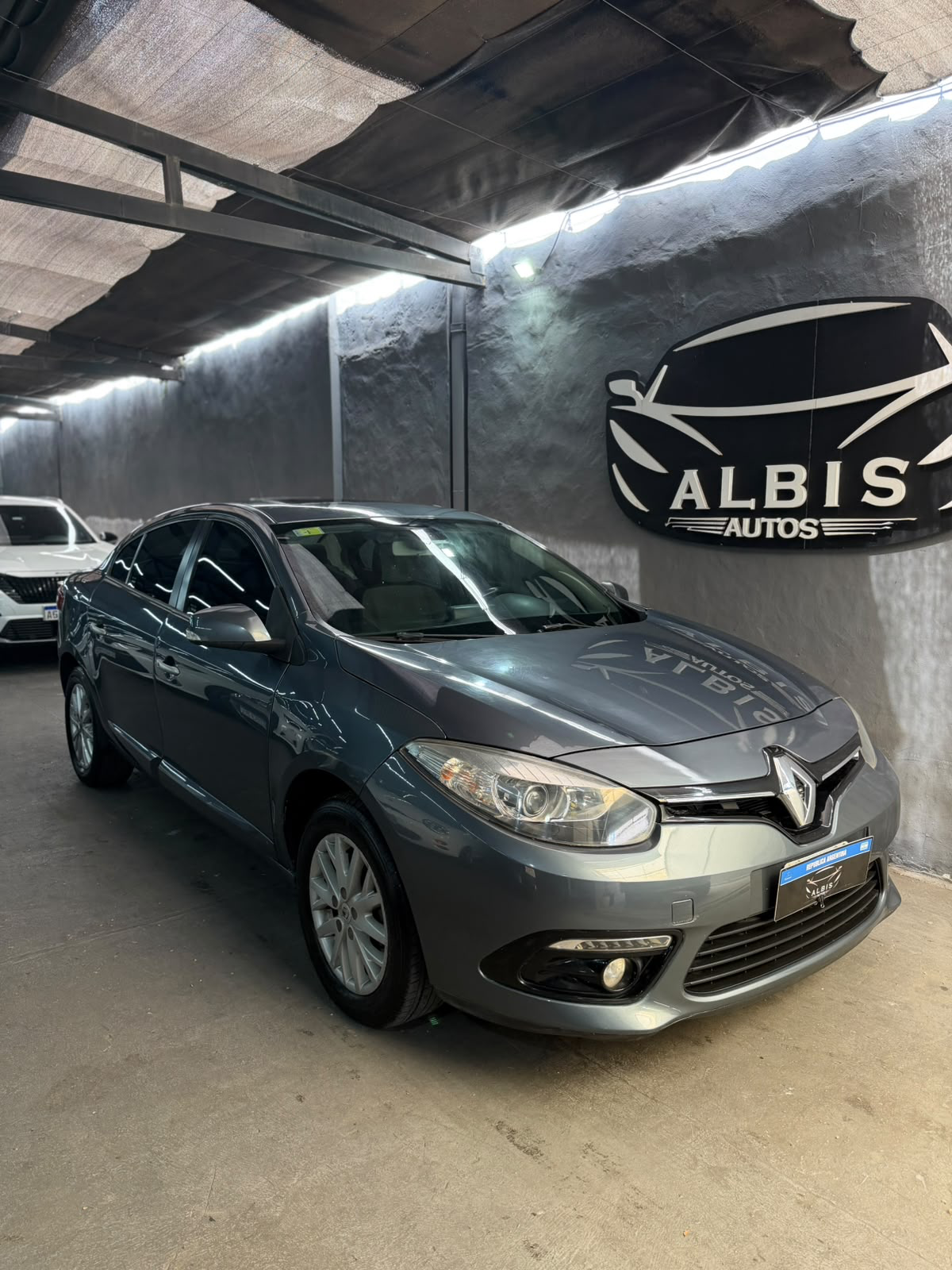 RENAULT FLUENCE  LUXE PACK 2015 usado en Albis Autos